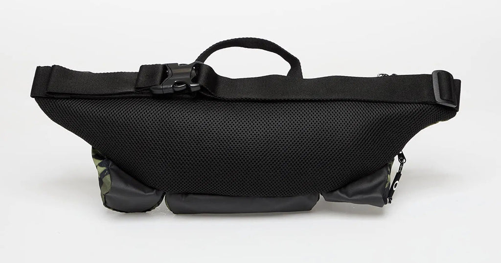 [FOS901041-BFQ] MENS OAKLEY ROAD TRIP RC BELTBAG