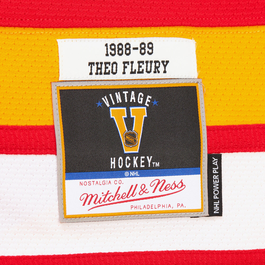 Mens Mitchell & Ness NHL DARK JERSEY FLAMES 1988 THEO FLEURY