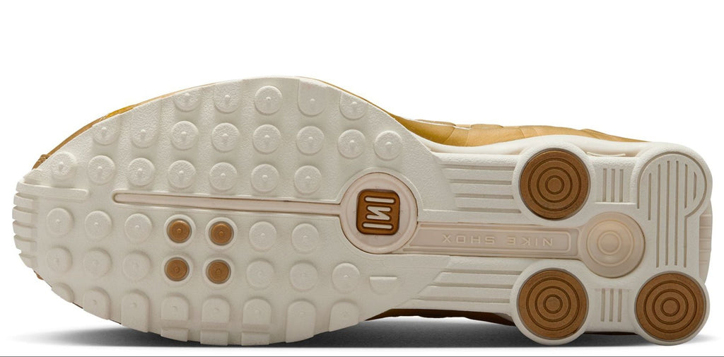 [AR3565-010] WOMENS NIKE SHOX R4 'METALLIC GOLD'
