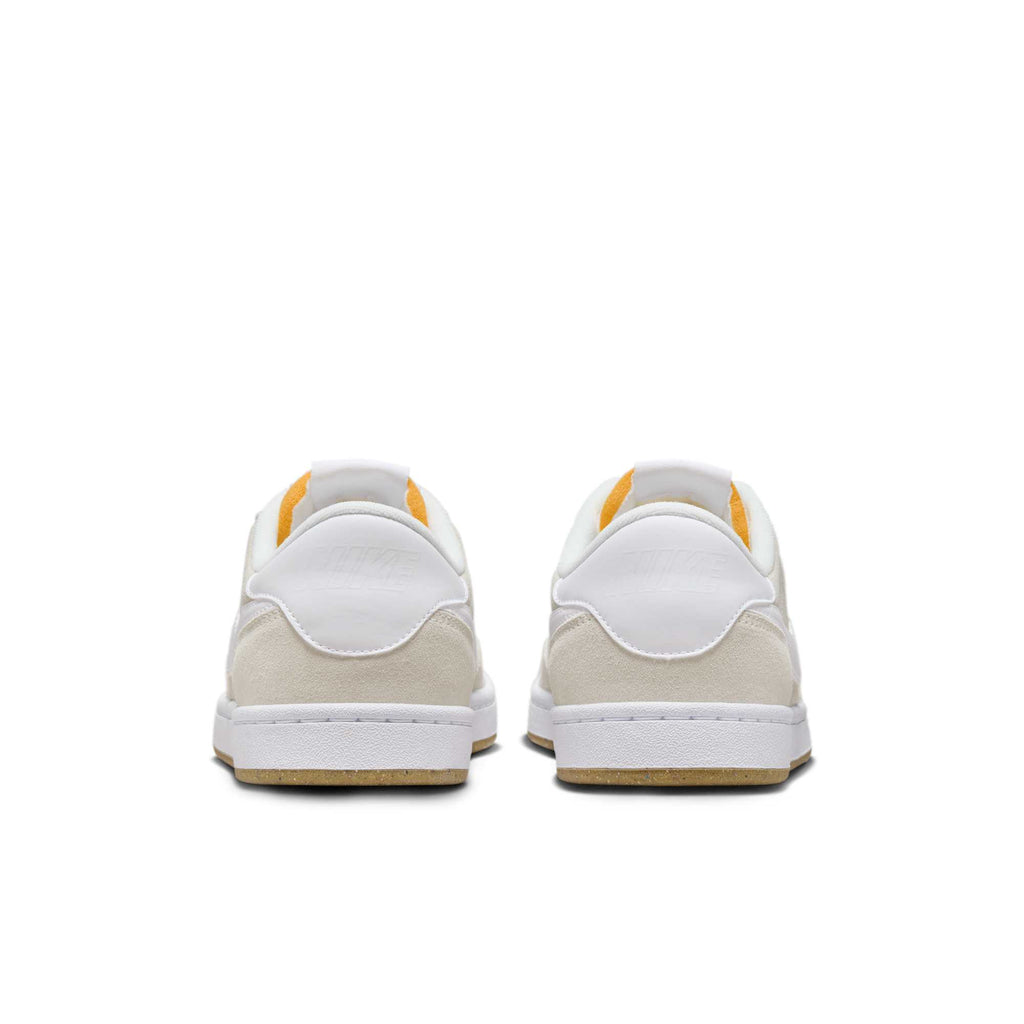 [909096-111] Mens Nike SB FC CLASSIC 'SUMMIT WHITE'