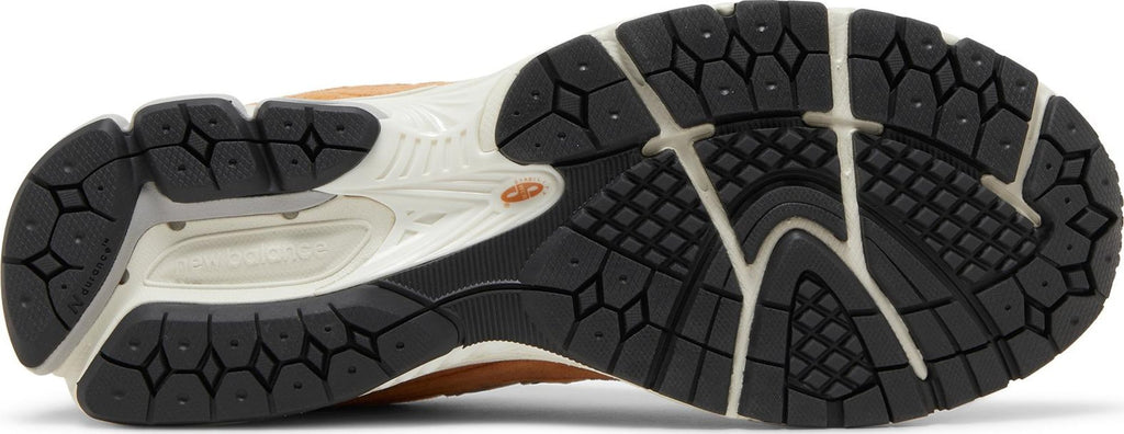 [M2002RHM] Mens New Balance 2002R 'SWEET CARAMEL'
