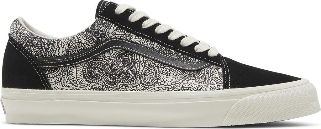 [VN0A4P3XB54] Mens Vans AULT OLD SKOOL 'BLACK WHITE PAISLEY'