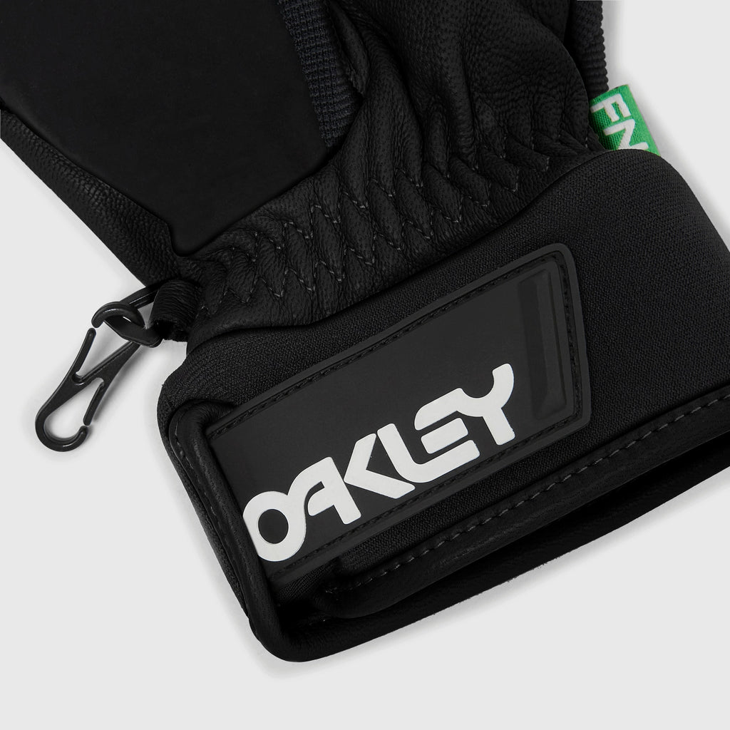 [94264-02E-02E] MENS OAKLEY FACTORY WINTER TRIGGER MITT2