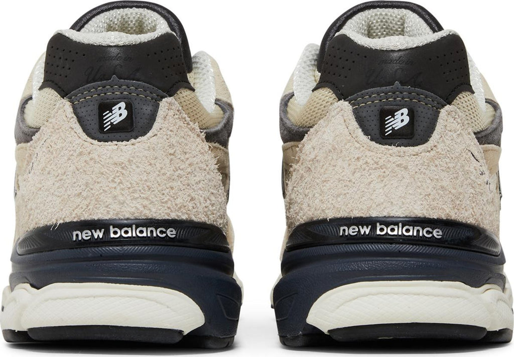 [M990AD3] Mens New Balance x Teddy Santis 990v3 MiUSA 'Moonbeam'