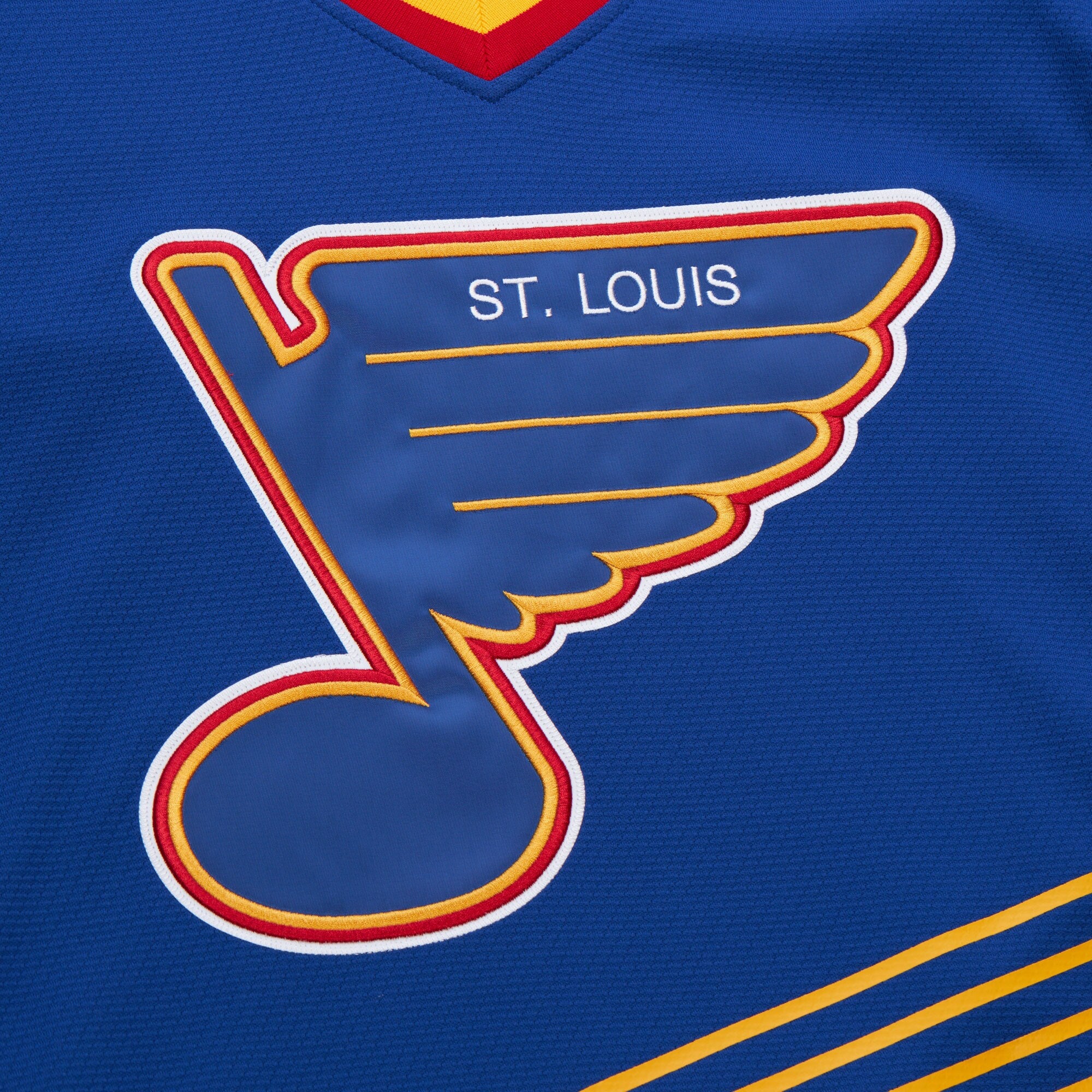 Mens Mitchell & Ness NHL DARK JERSEY BLUES 1995 BRETT HULL