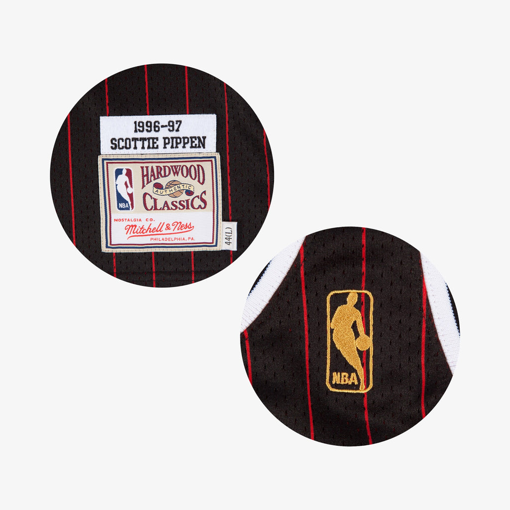 Mens Mitchell & Ness NBA AUTHENTIC JERSEY BULLS 1996 SCOTTIE PIPPEN