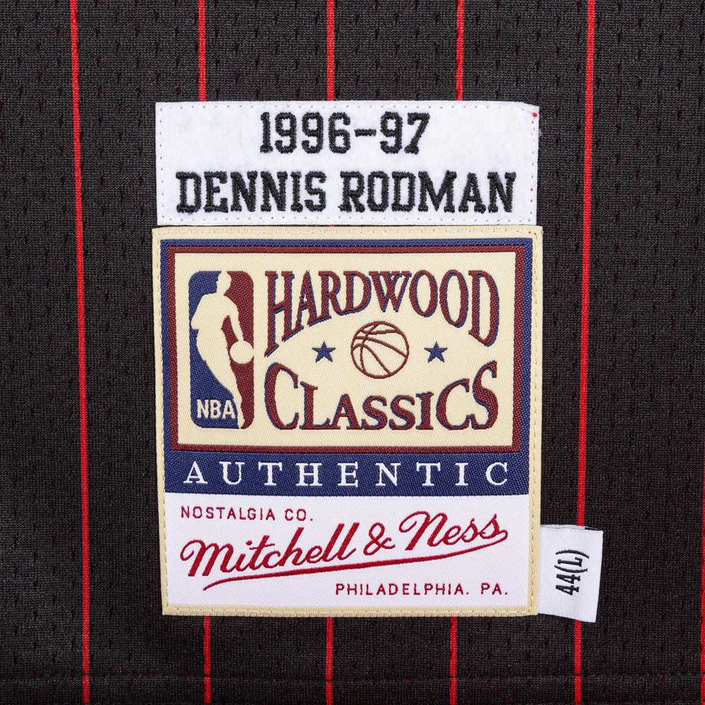 MENS MITCHELL & NESS NBA AUTHENTIC JERSEY BULLS 1996 DENNIS RODMAN