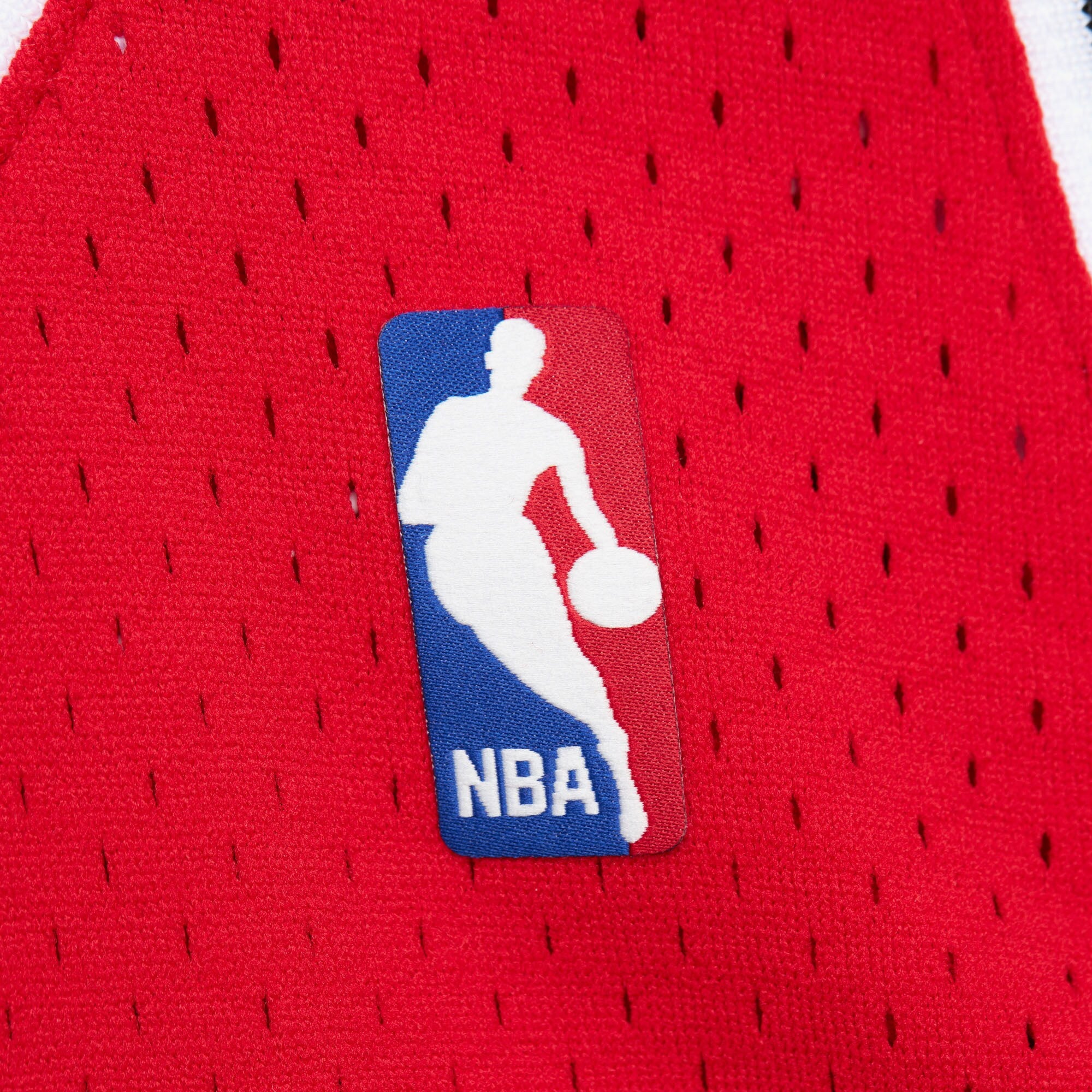 Mens Mitchell & Ness NBA DARK JERSEY BULLS 1997 RON HARPER