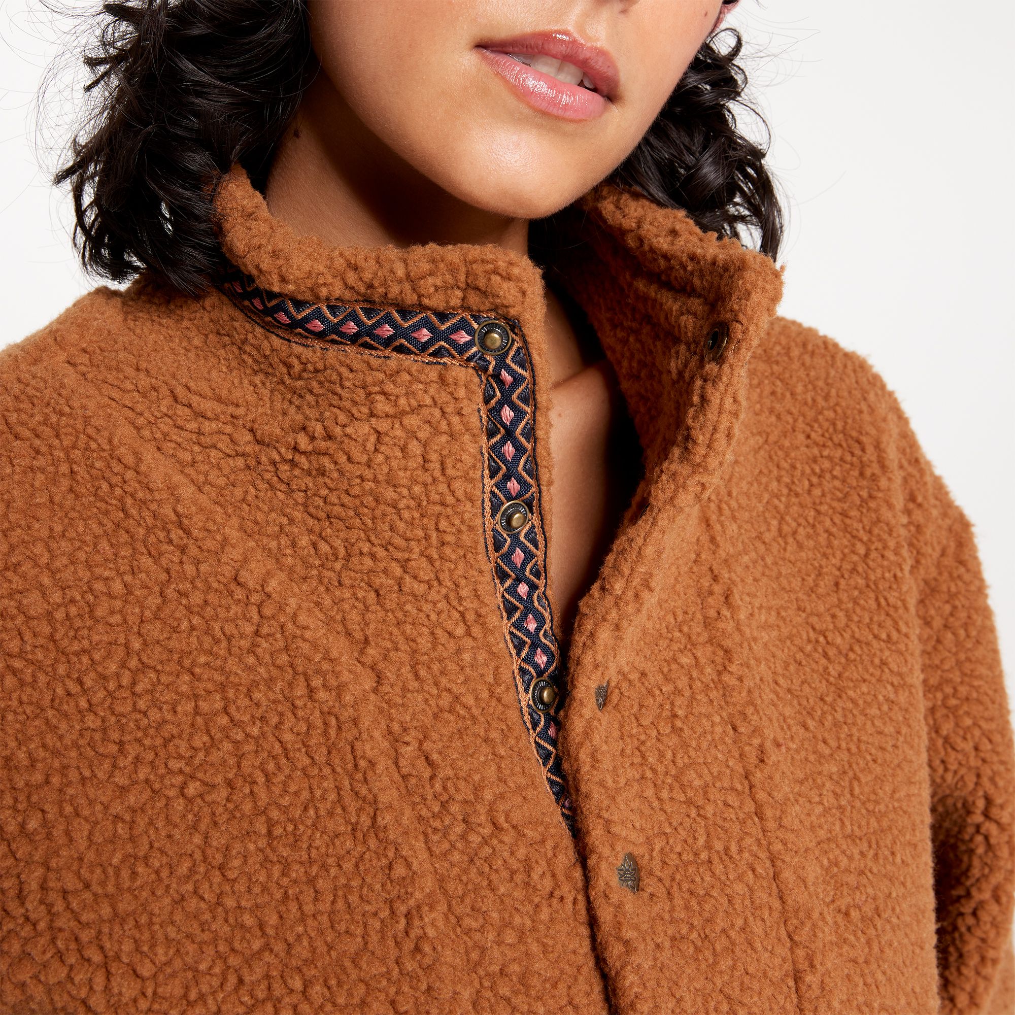 [ADW24690-CL] WOMENS ALPINE DESIGN AD 1/4 SNAP SHERPA PO PULLOVER SWEATER
