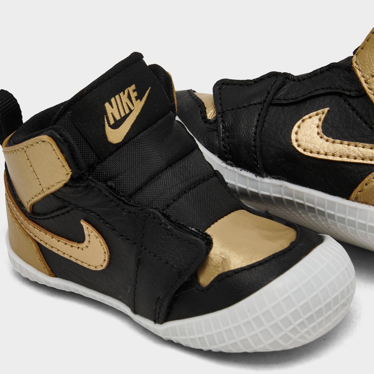 [AT3745-071] INFANT AIR JORDAN  RETRO 1 CRIB BOOTIE 'BLACK METALLIC GOLD'