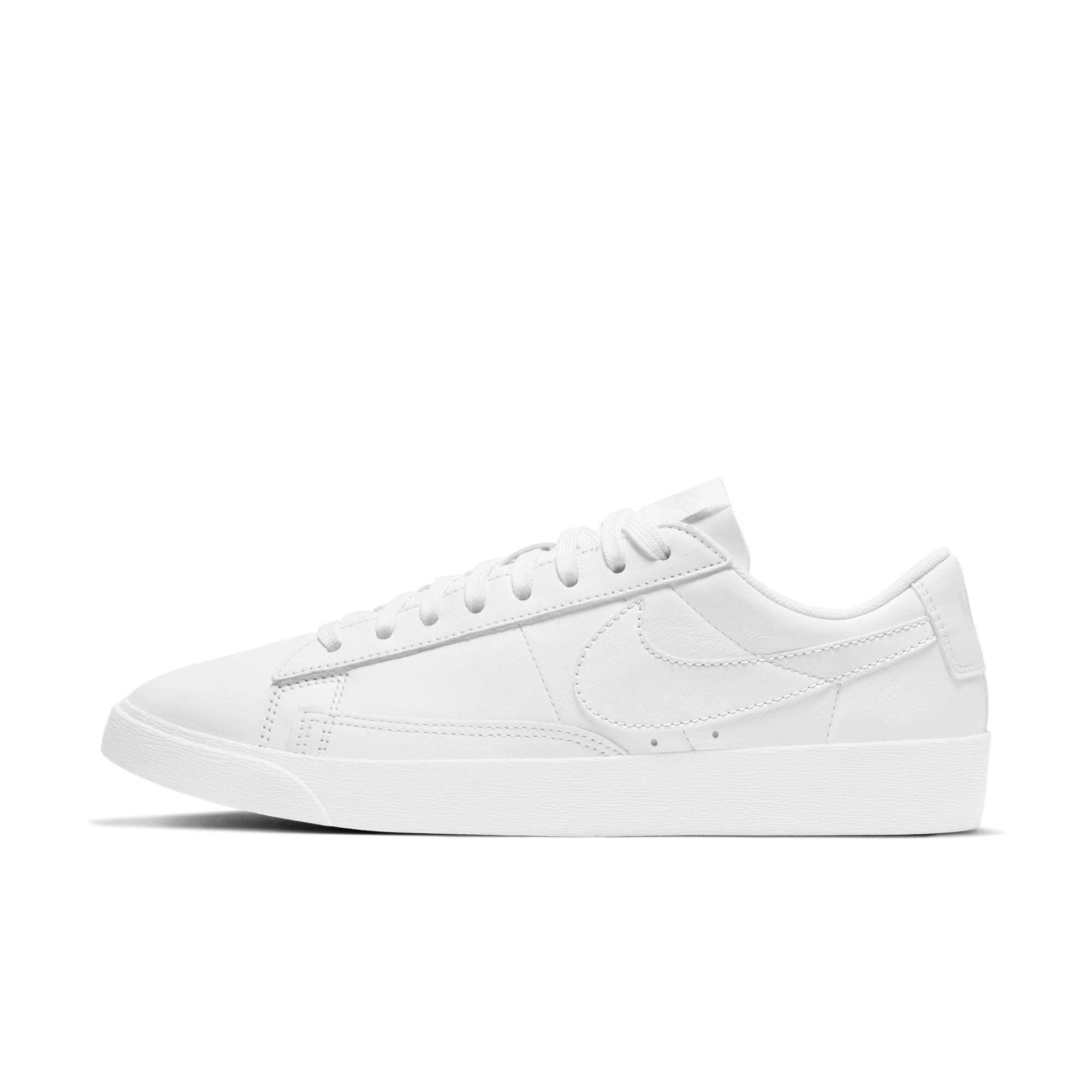 [AV9370-111] Womens Nike BLAZER LOW LE 'WHITE'