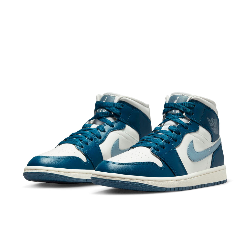 [BQ6472-414] Womens Air Jordan Retro 1 Mid 'French Blue'