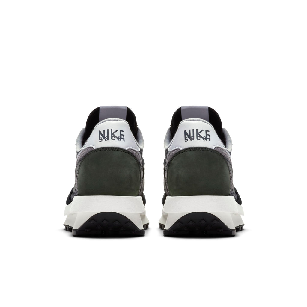 [BV0073-001] Mens Nike LD Waffle 'sacai Black'