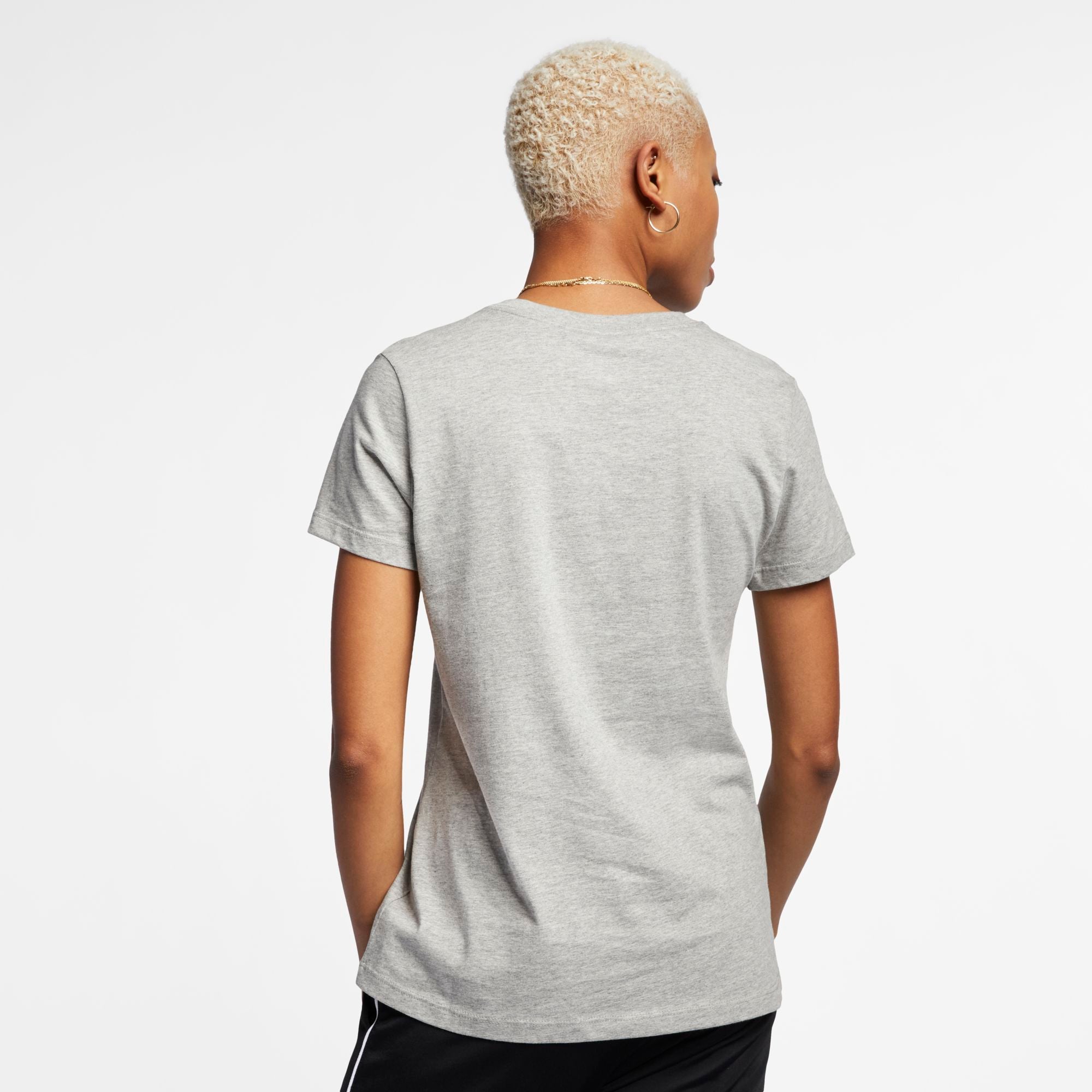 [BV6169-063] Womens Nike SPORTSWEAR ESSENTIAL T-SHIRT