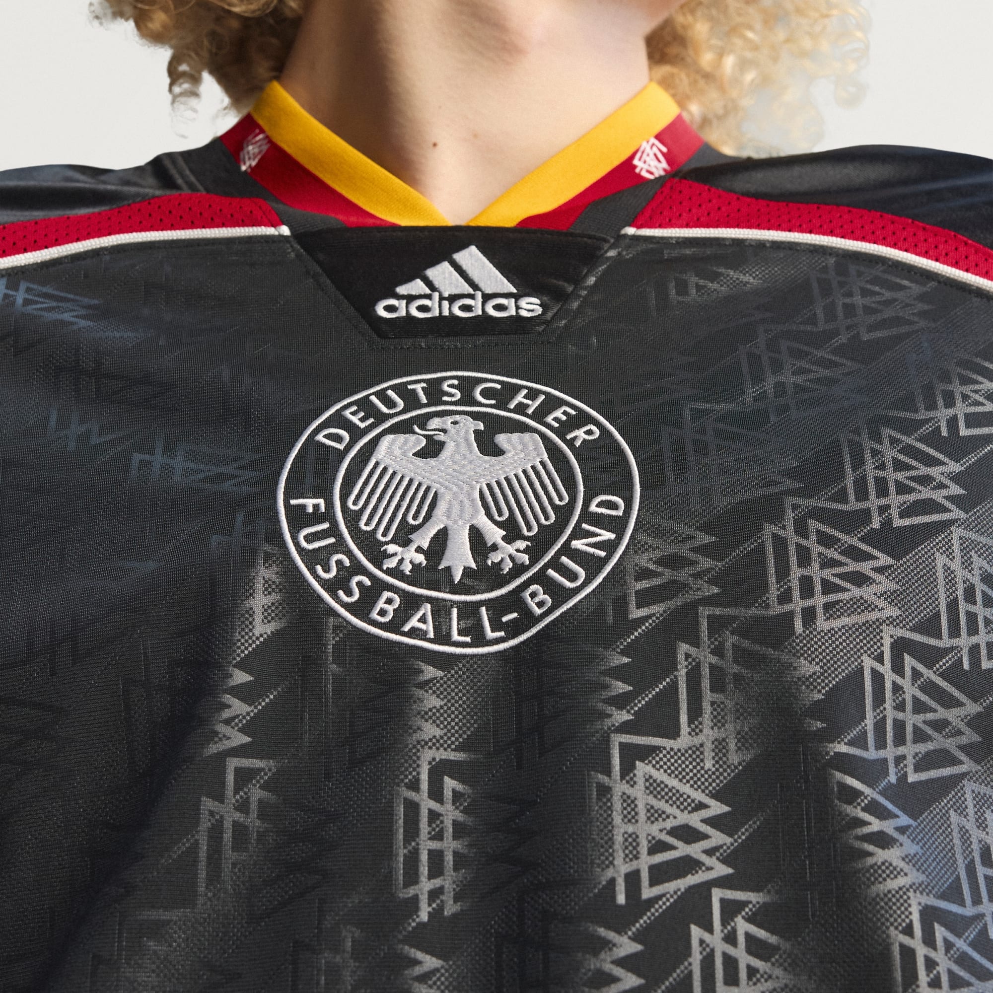 [KD5980] MENS ADIDAS BRINGBACK REMIXED GERMANY JERSEY