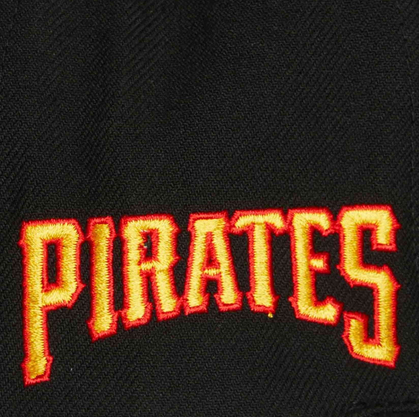 [HHSS6543-PPIYYPPPBLCK] MENS MITCHELL & NESS MLB EVERGREEN SNAPBACK COOP PIRATES