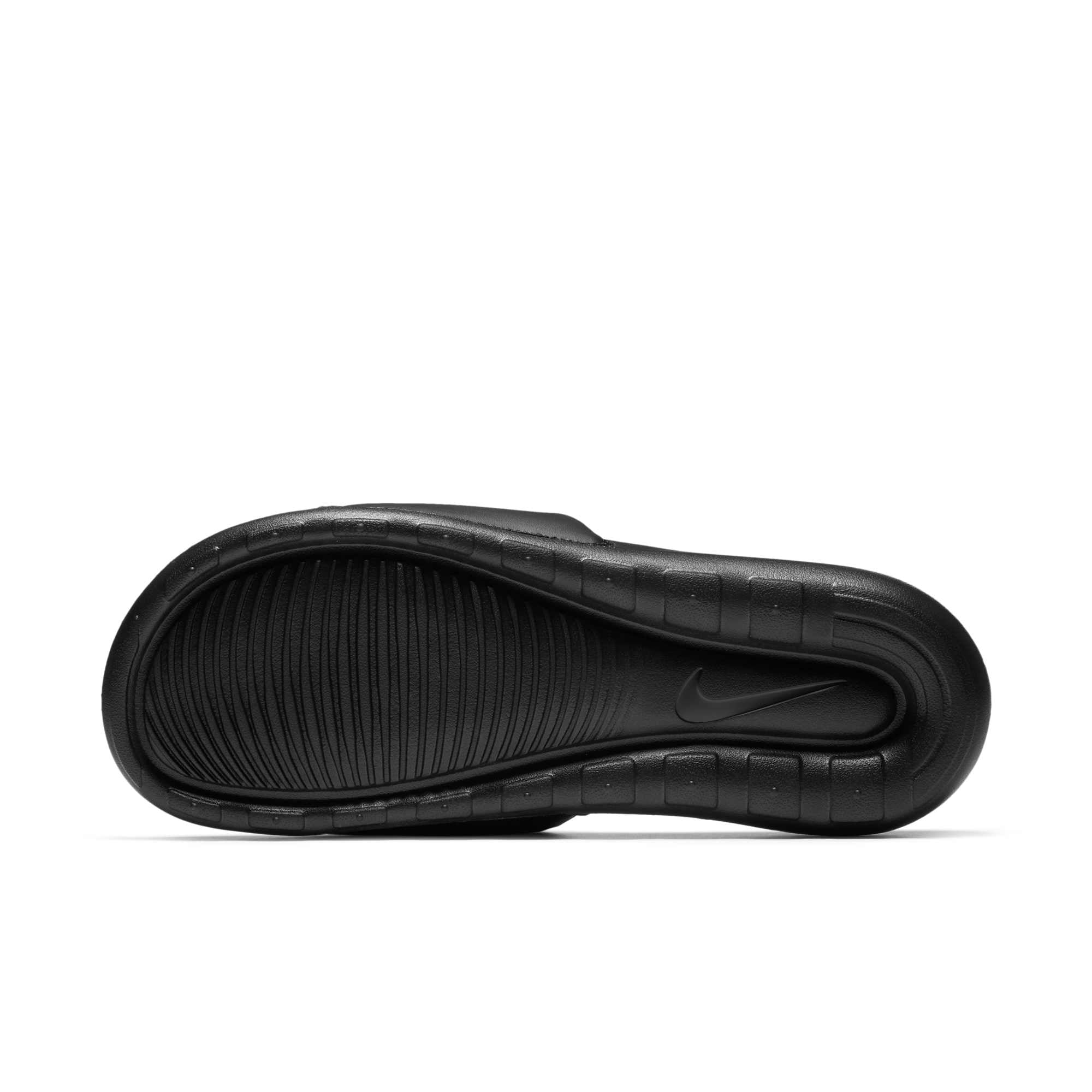 [CN9675-002] MENS NIKE VICTORI ONE