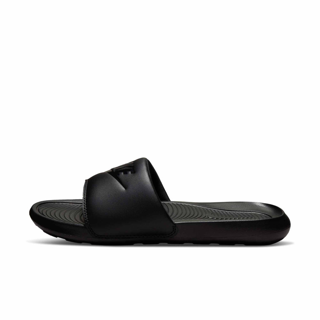 [CN9675-003] MENS NIKE VICTORI ONE