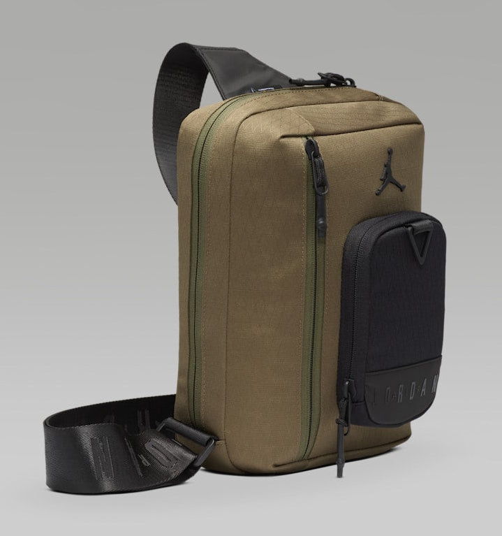 [MA0957-E6F] UNISEX AIR JORDAN COLLECTORS CROSSBODY 3L BAG