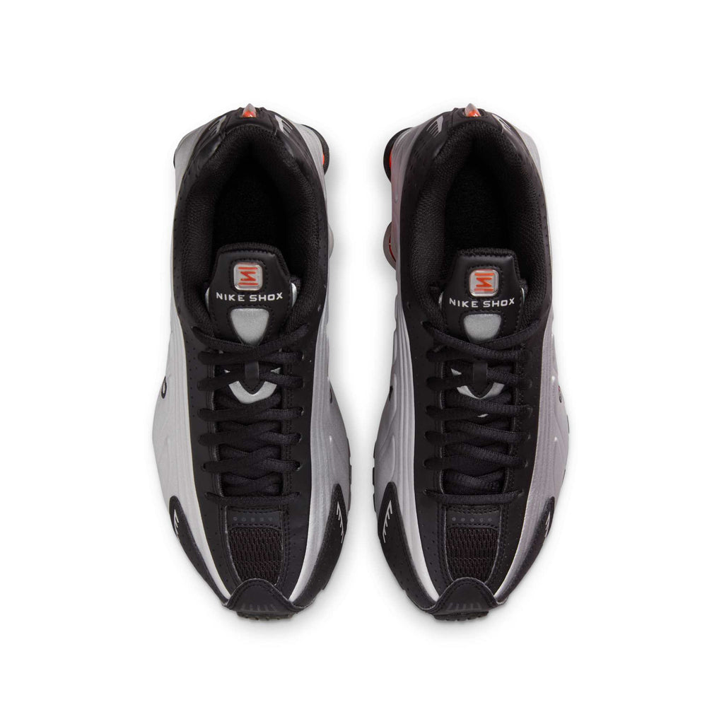 [CW2626-005] GRADE SCHOOL NIKE SHOX R4 'METALLIC SILVER BLACK PICANTE RED'