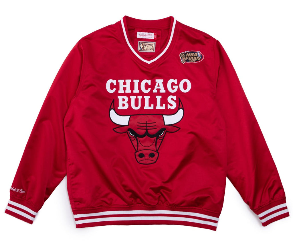 MENS MITCHELL & NESS SIDELINE PULLOVER SATIN JACKET BULLS