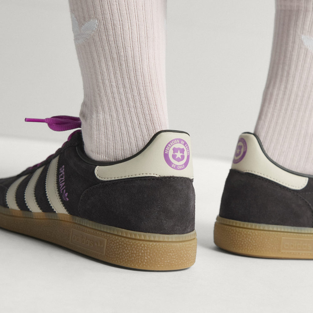 [HQ9439] MENS ADIDAS HANDBALL SPEZIAL 'FIFA WORLD CUP 2026 CHILE'