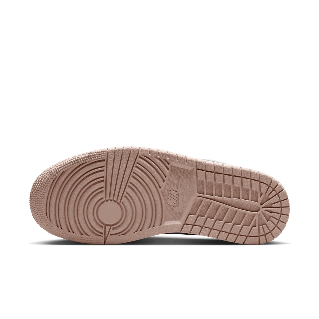 [DC0774-120] Womens Air Jordan RETRO 1 LOW