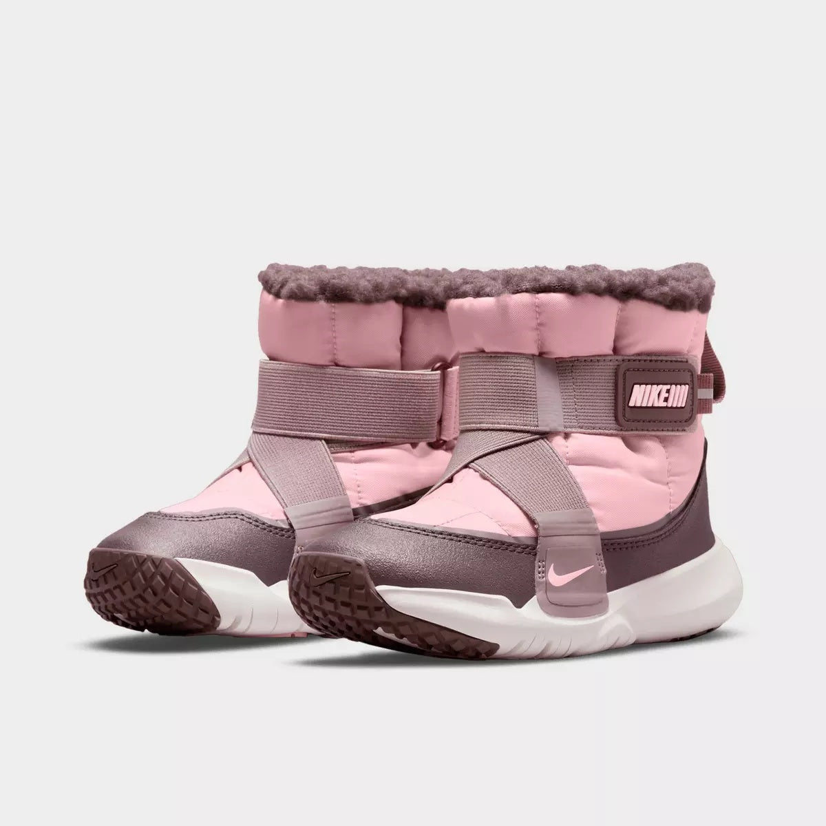 DD0304-600 Finish Line 2