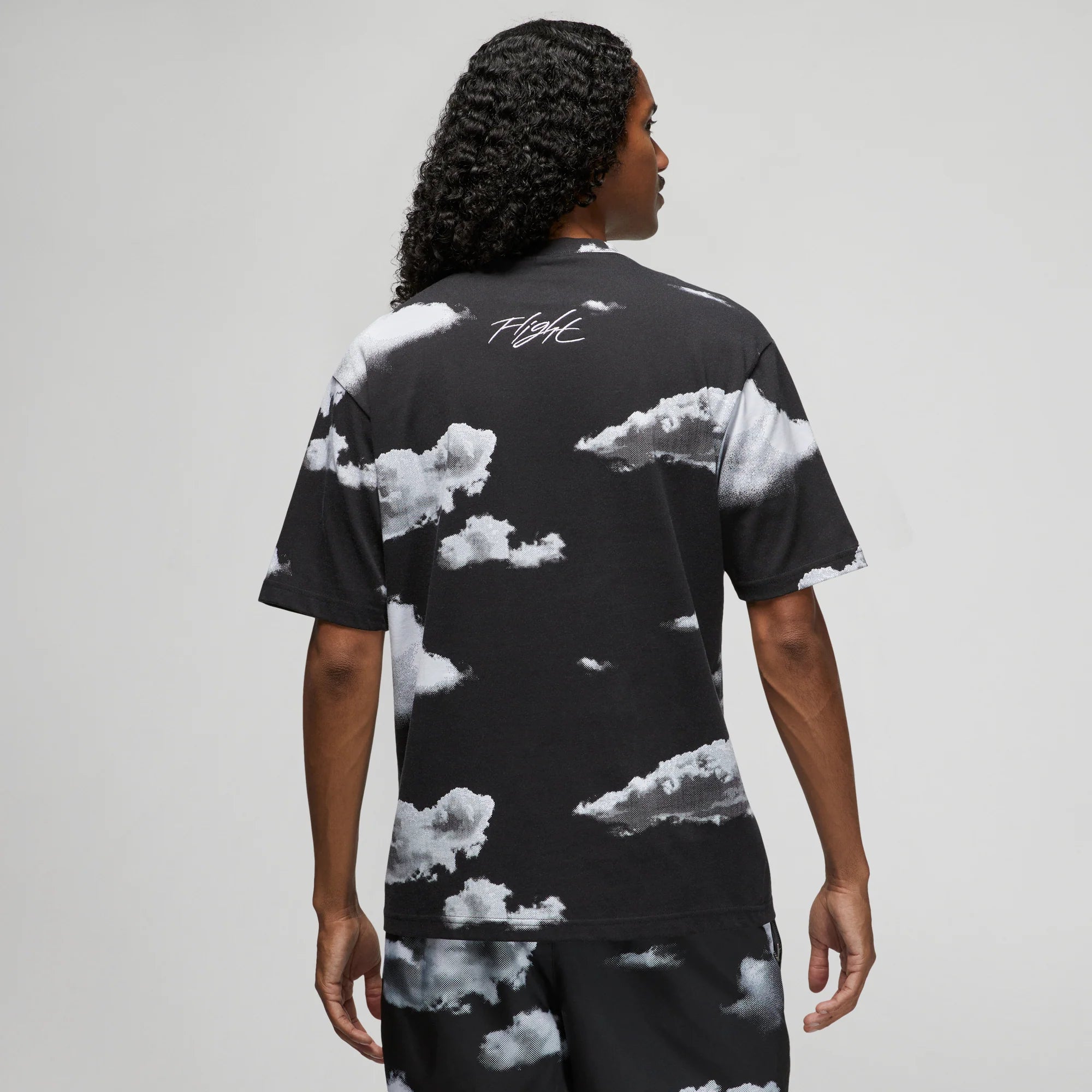 [DM1436-010] MENS AIR JORDAN ESSENTIALS STATEMENT T-SHIRT 'BLACK'