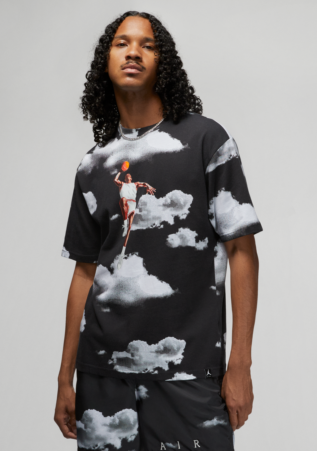 [DM1436-010] MENS AIR JORDAN ESSENTIALS STATEMENT T-SHIRT 'BLACK'
