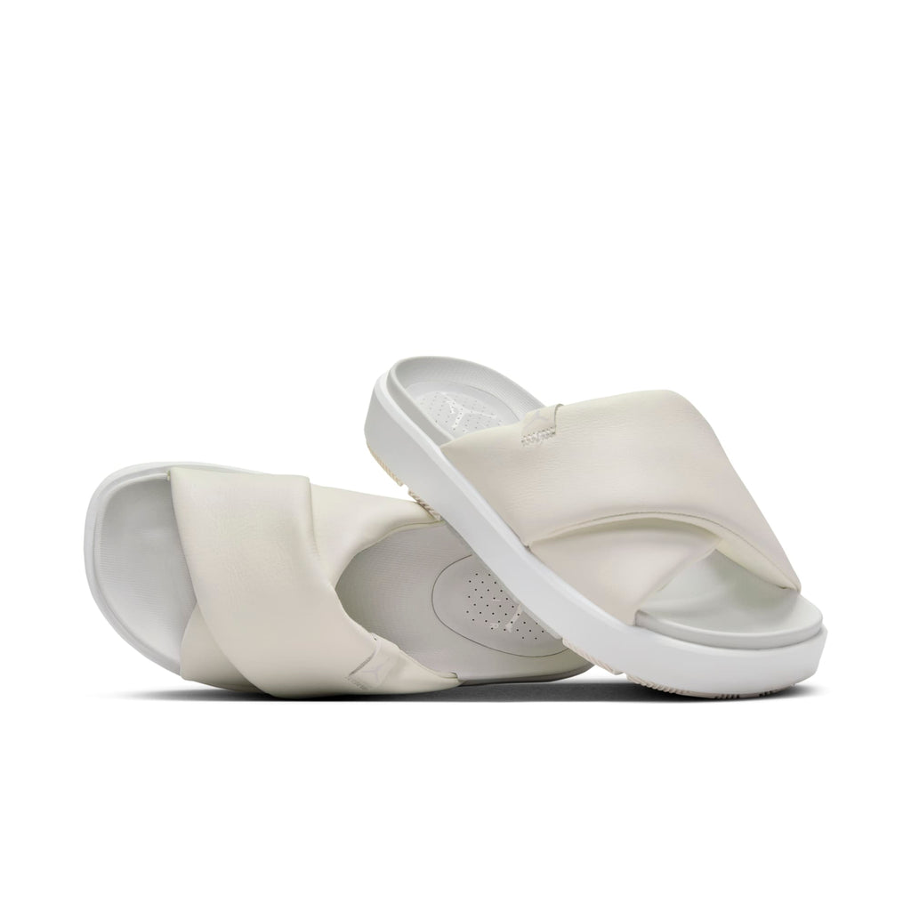 [DO8863-011] Womens Air Jordan SOPHIA