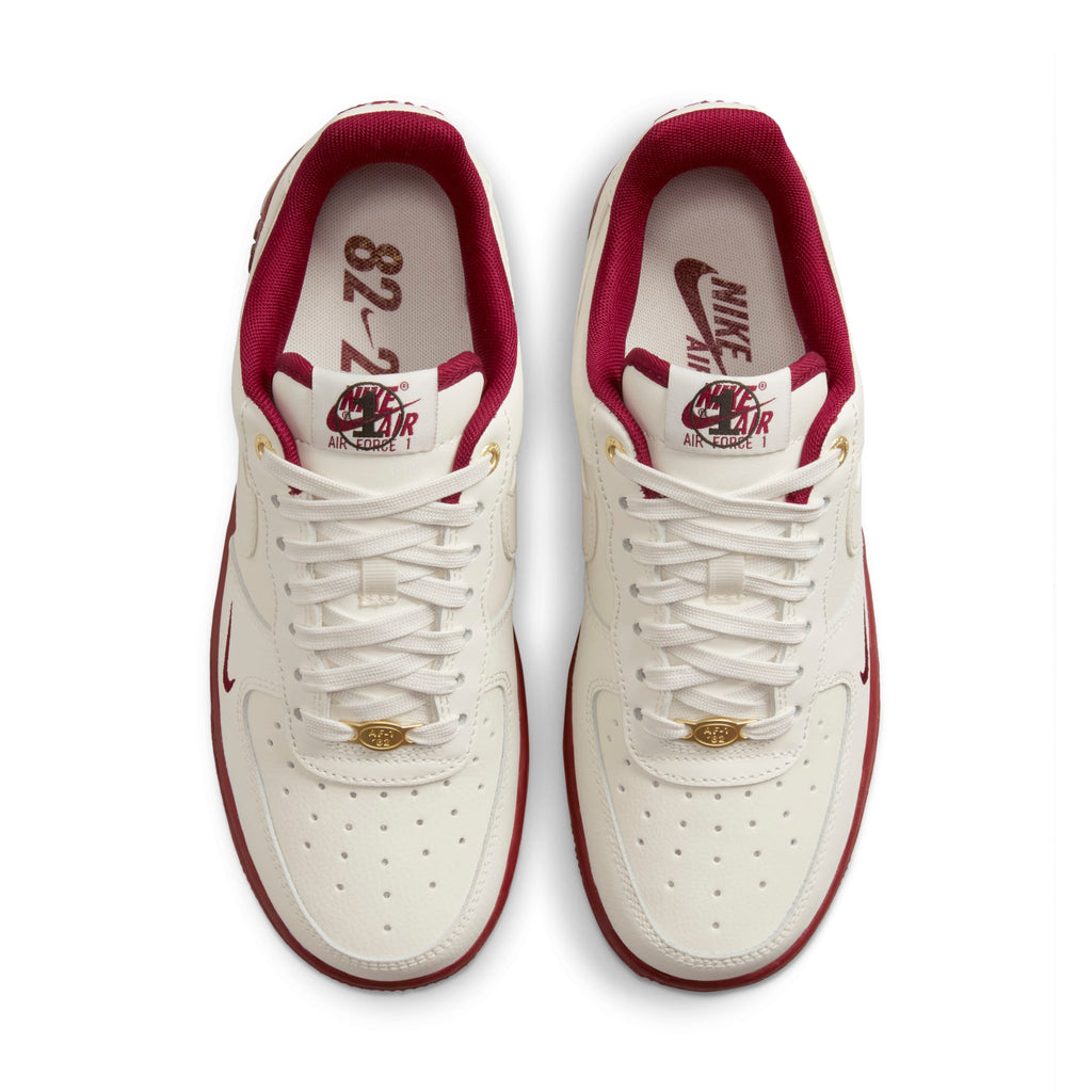 [DQ7582-100] Womens Nike AIR FORCE 1 LOW '07 SE '40TH ANNIVERSARY EDITION SAIL TEAM RED (W)'