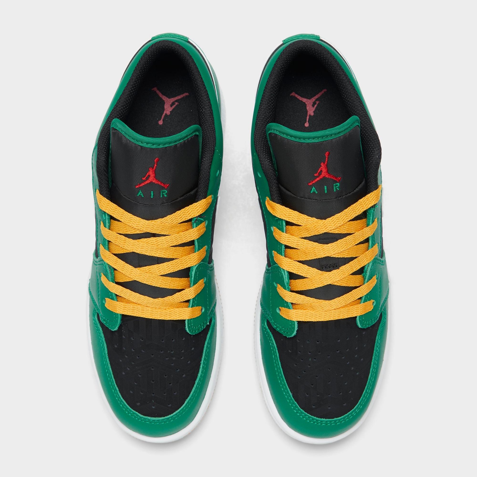[DQ8421-300] GRADE SCHOOL AIR JORDAN RETRO 1 LOW SE 'HOLIDAY SPECIAL (2022)' (GS)