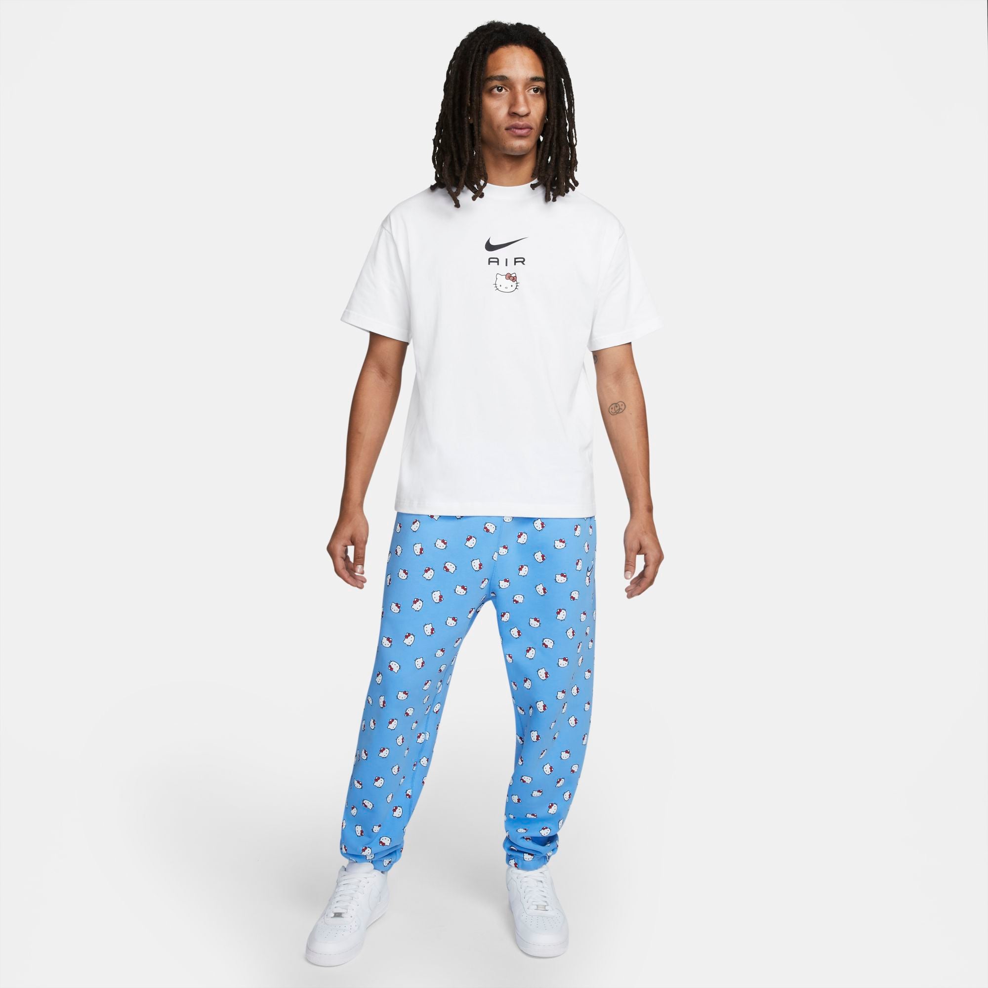 [DR6074-100] Mens Nike x Hello Kitty Air T-Shirt