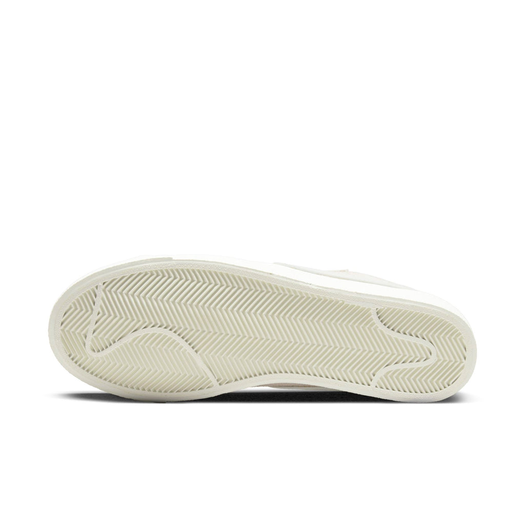 [DR9955-100] Womens Nike BLAZER LOW 77 'SAIL SESAME'