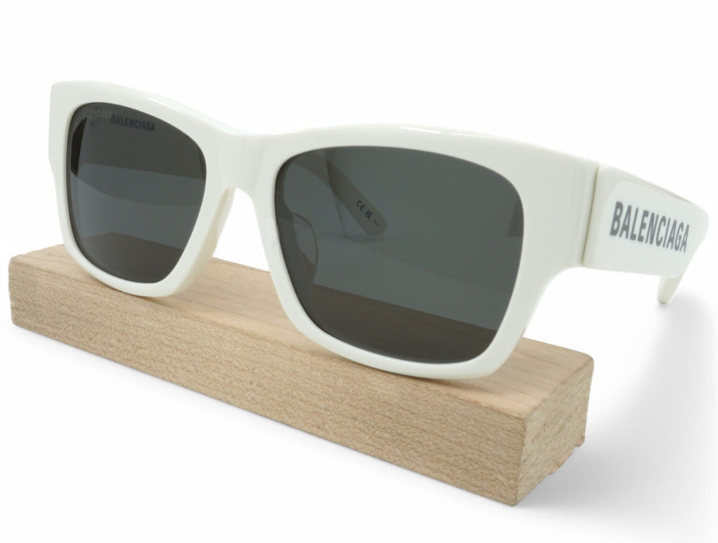[BB0262SA-003] Unisex Balenciaga Square Sunglasses - White