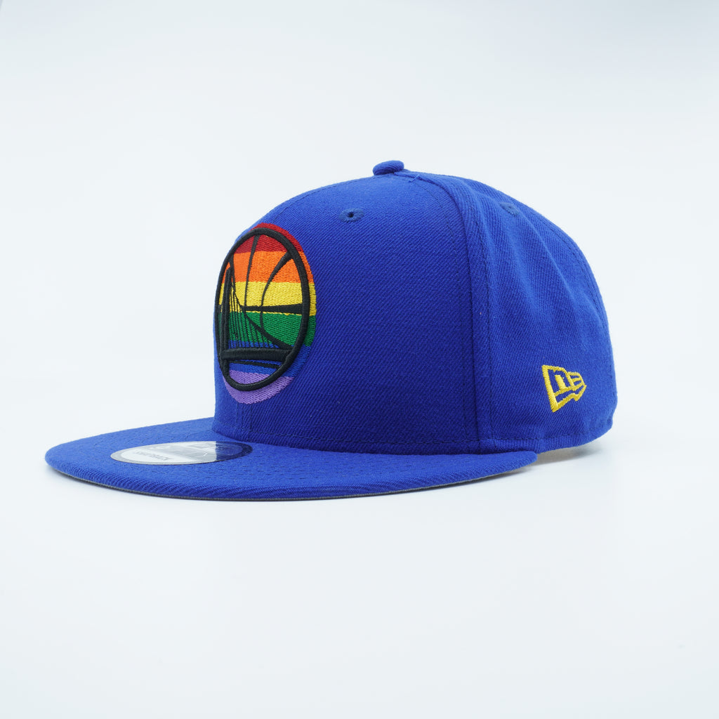 [GSW-PRIDE] Mens New Era NBA GS WARRIORS 950 PRIDE ON-FIELD SNAPBACK - BLUE