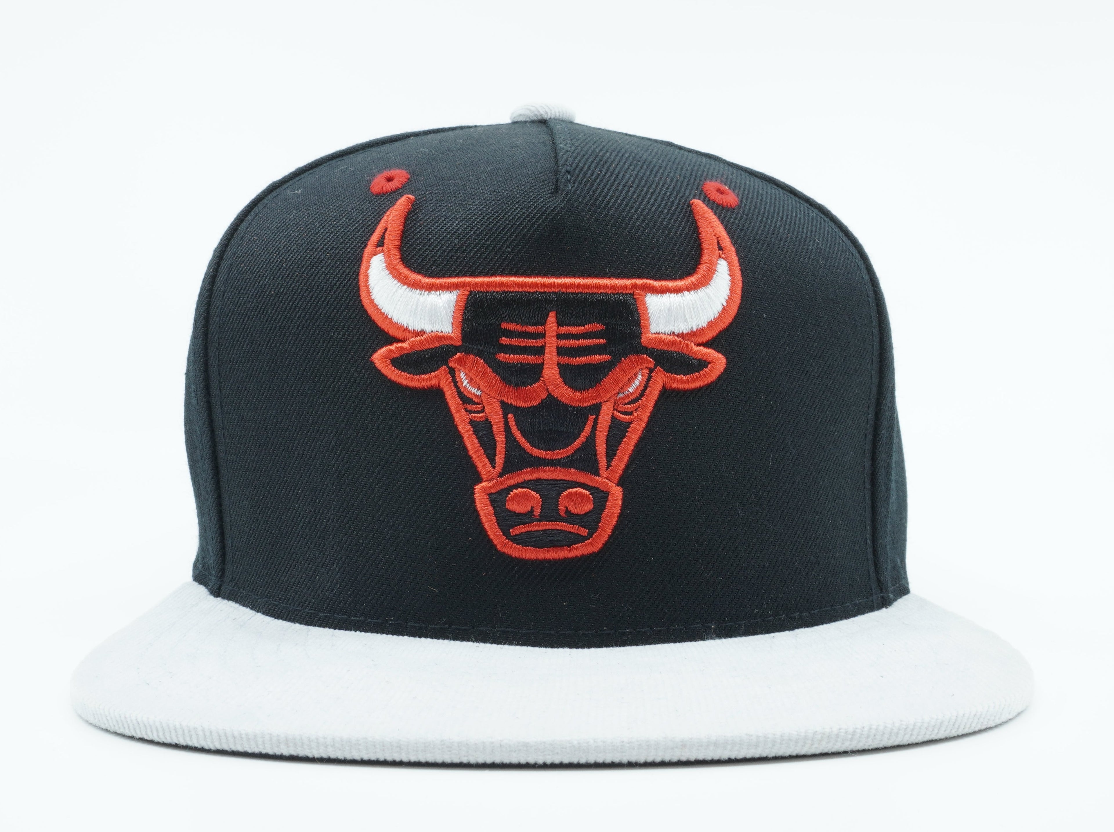 [NT54Z-GTE-A-5BULLS] MENS MITCHELL & NESS NBA CHICAGO BULLS CORD VISOR STRAPBACK