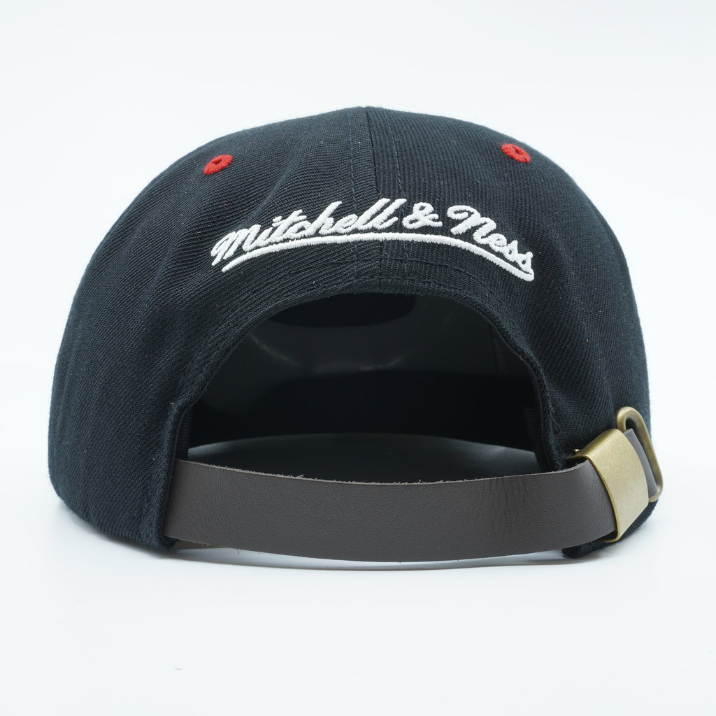 [NT54Z-GTE-A-5BULLS] MENS MITCHELL & NESS NBA CHICAGO BULLS CORD VISOR STRAPBACK