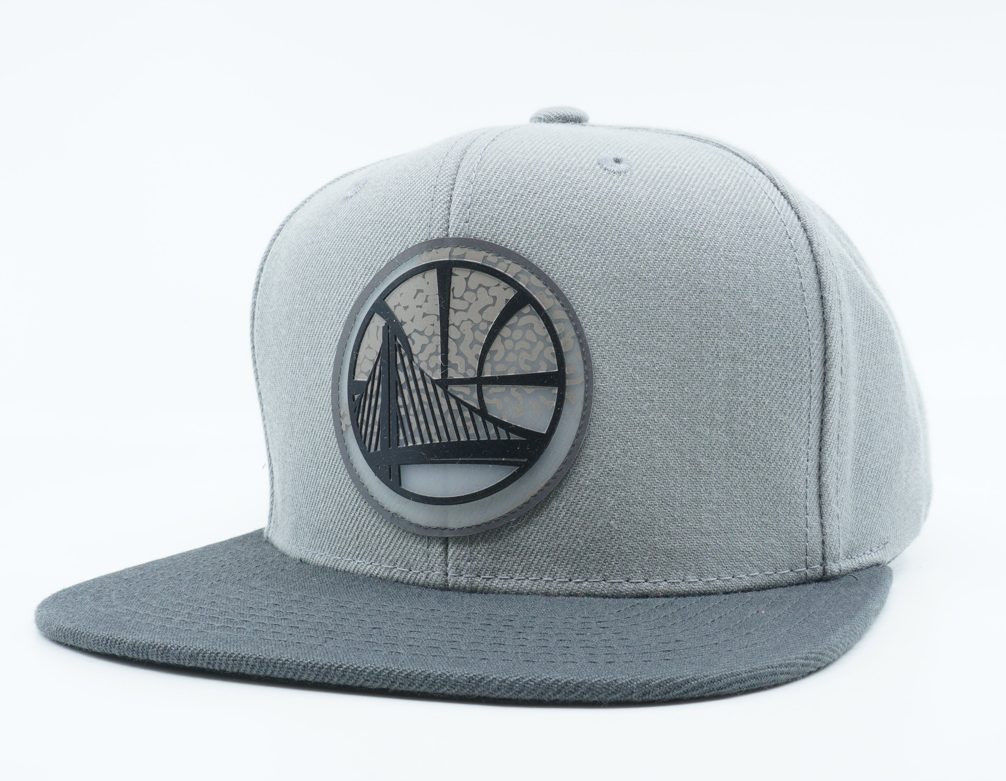 [6HSSGREY-GSWMM18104] MENS NBA GOLDEN STATE WARRIORS SNEAK SNAPBACK