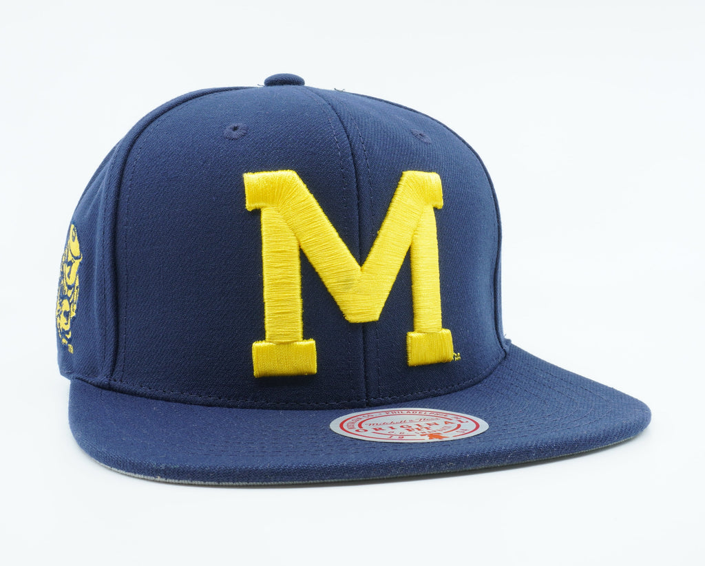 [6HSSDX22002-UMINAVY] MENS NCAA MICHIGAN WOLVERINES CORE SIDE SNAPBACK