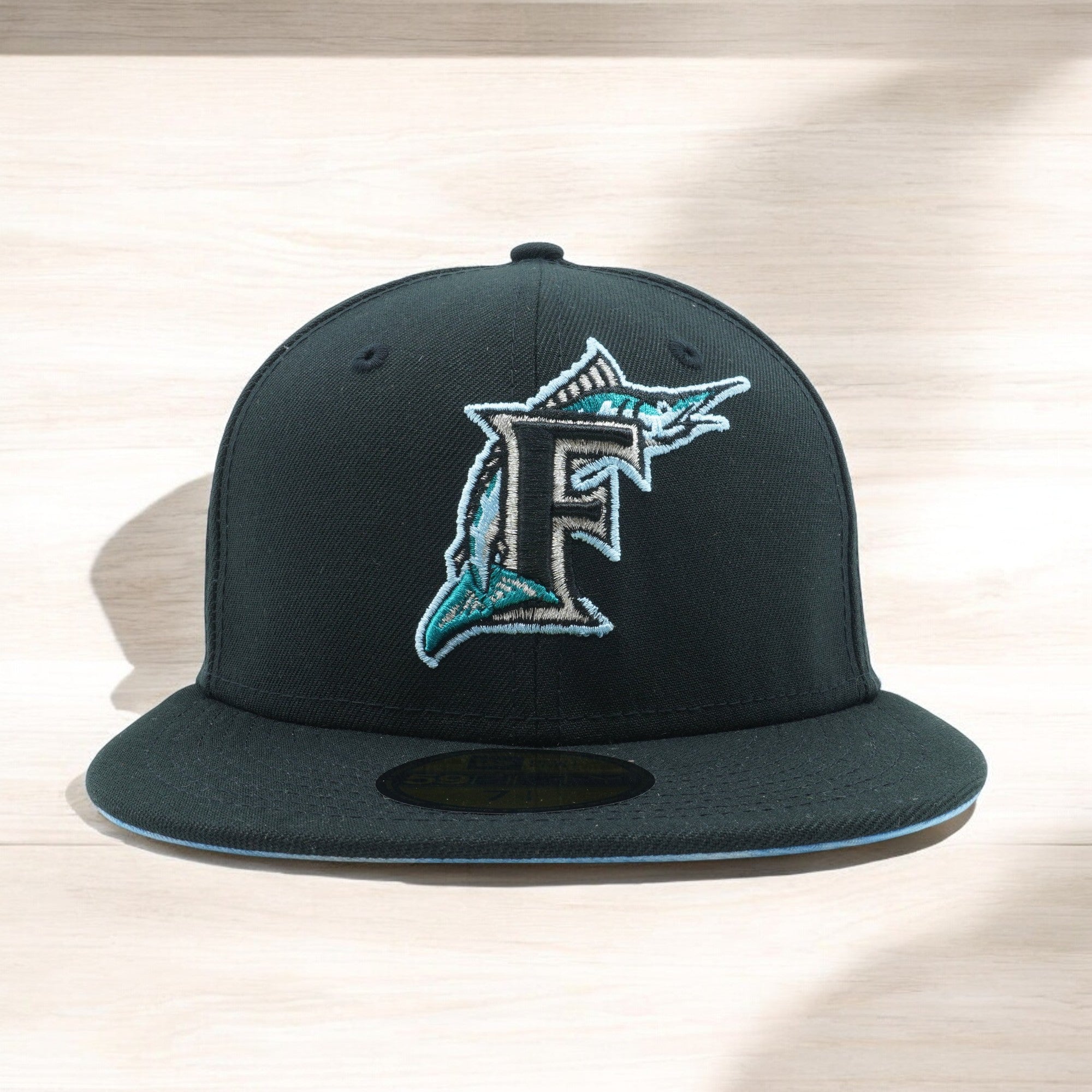 [60243776] MENS NEW ERA MLB MIAMI MARLINS 5950 CLOUD UNDER FITTED - BLACK