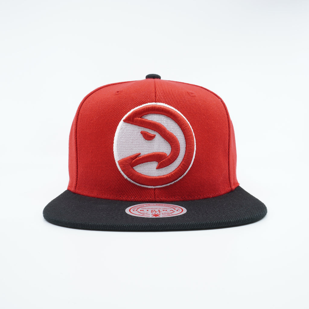 [6HSSJS19078-AHARDBK] MENS MITCHELL & NESS NBA ATLANTA HAWKS CORE BASIC SNAPBACK