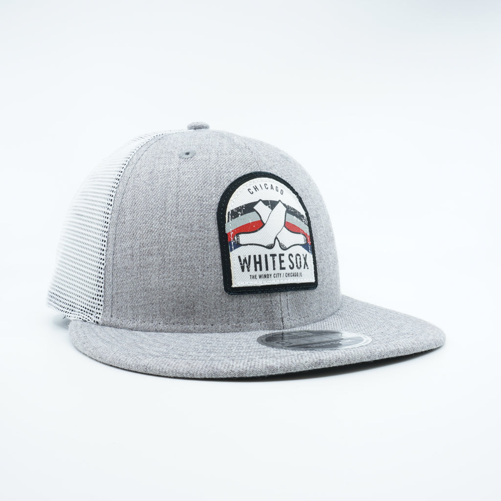 [60359734] MENS NEW ERA MLB CHICAGO WHITE SOX 950 TRUCKER SNAPBACK - GRAY/WHITE