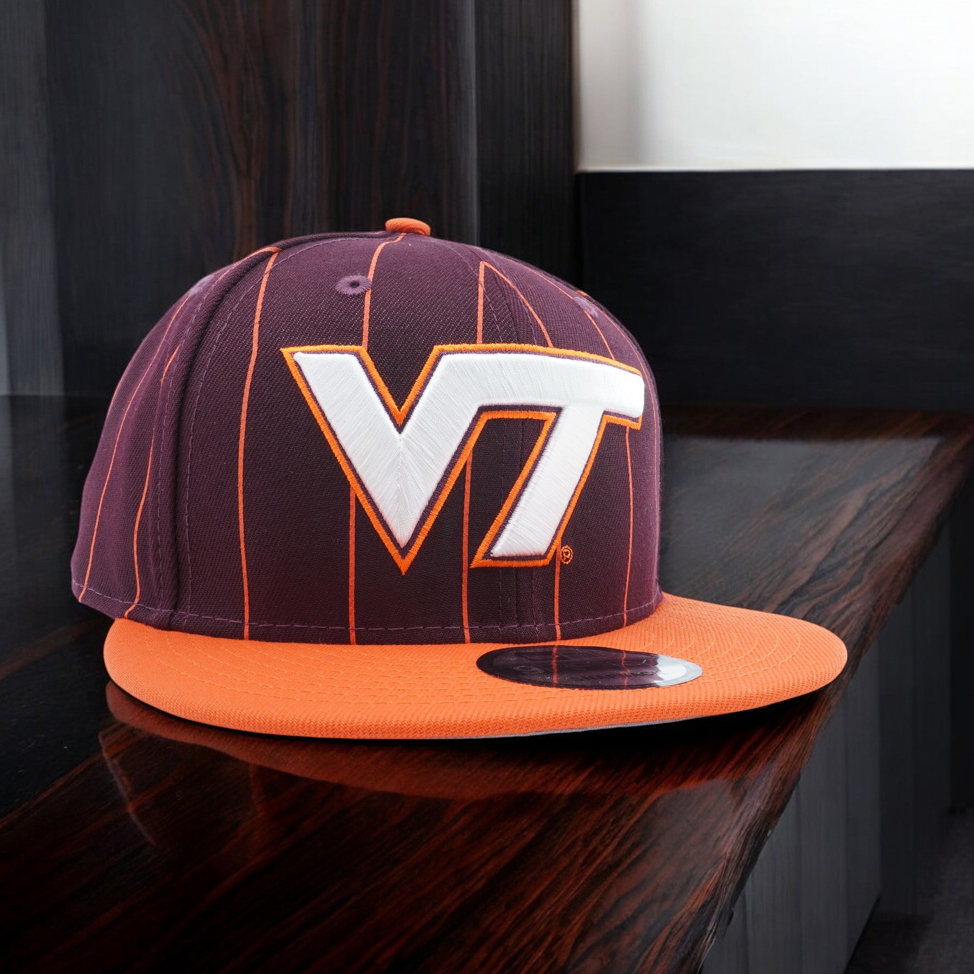 [60305657] MENS NEW ERA NCAA VIRGINIA TECH HOKIES 950 VINTAGE E1 SNAPBACK