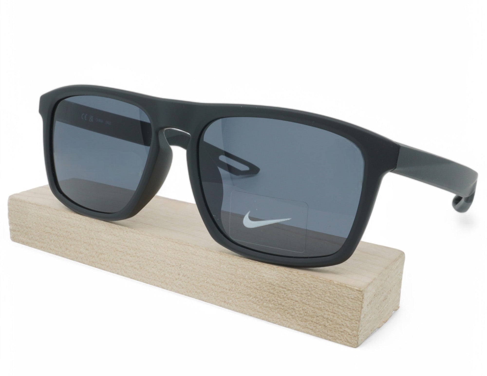 [DZ7269-010] Unisex Nike NV05 LB Sunglasses