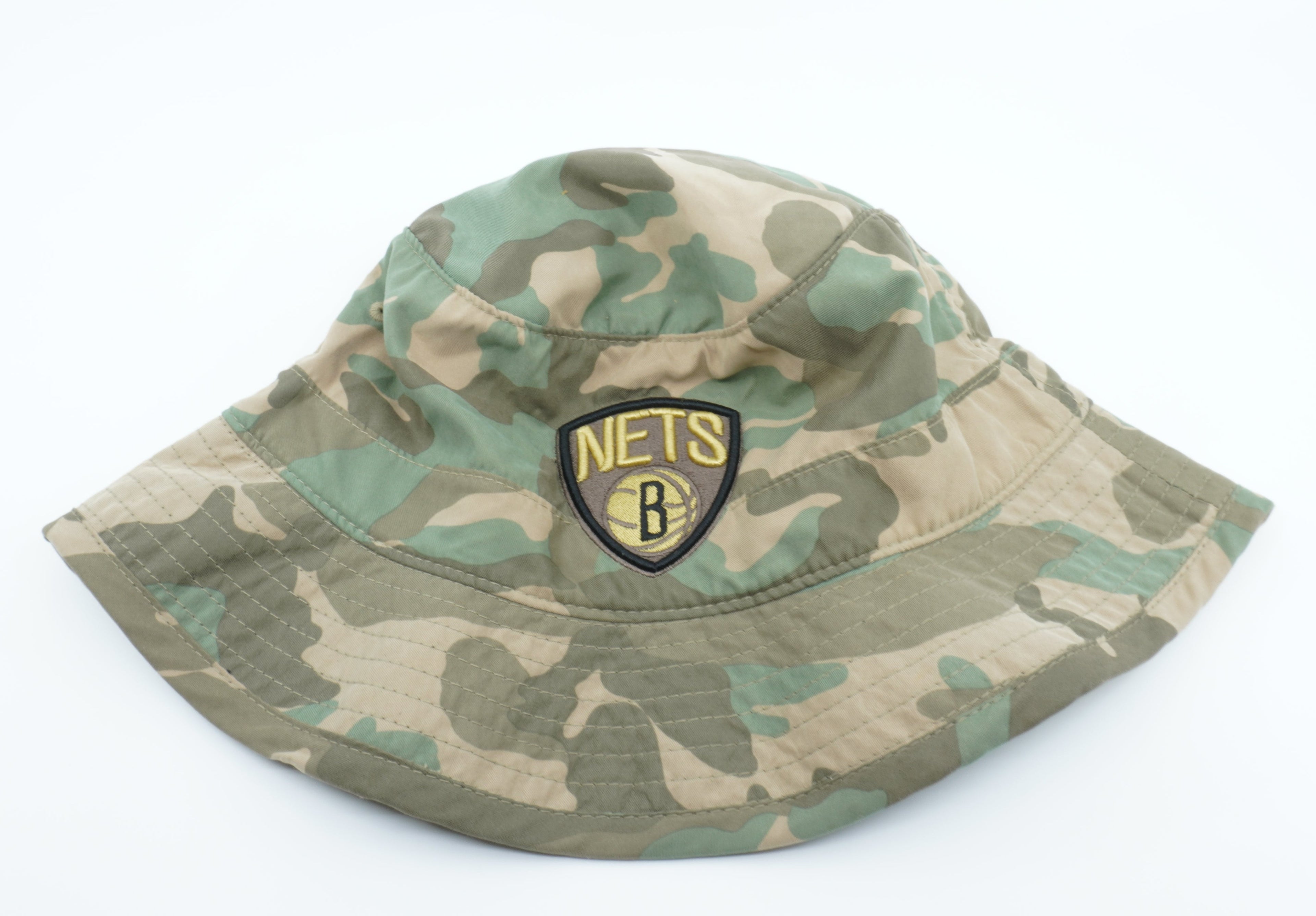 [U221Z-CAM-5BNETS] MENS NBA BROOKLYN NETS CAMOUFLAGE AMBUSH BUCKET HAT