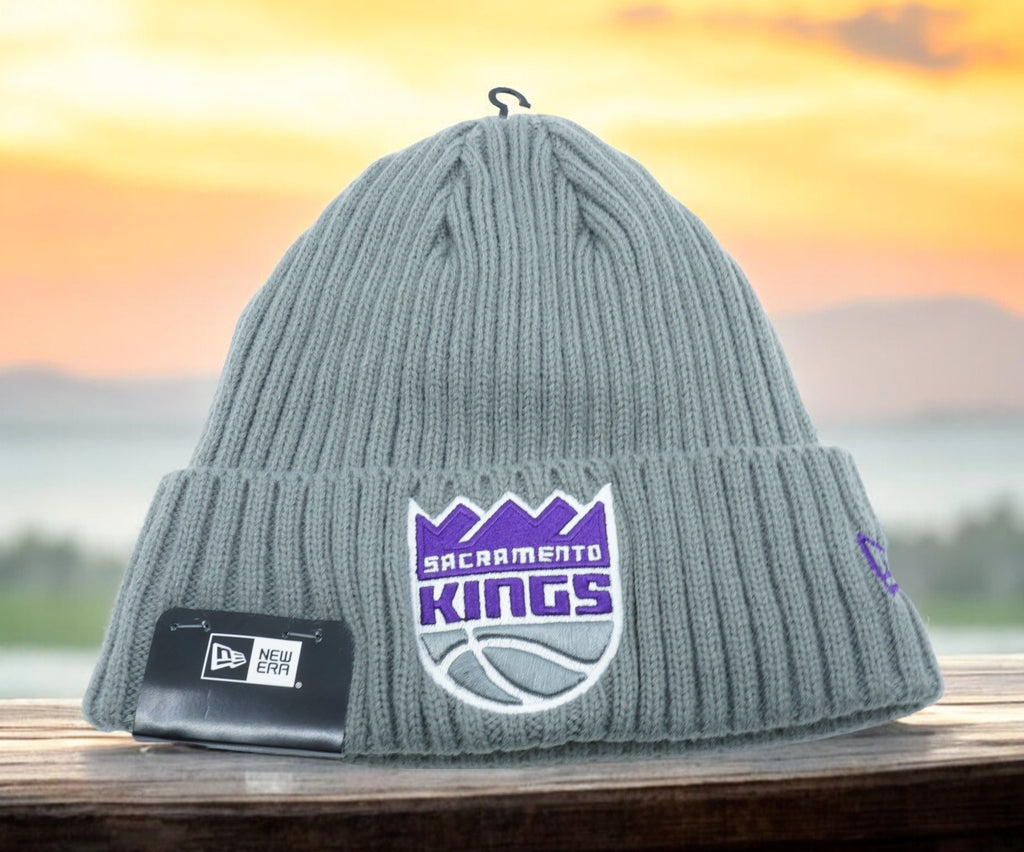 [11772094] MENS NEW ERA NBA SACRAMENTO KINGS CORE CLASSIC KNIT OTC - GRAY