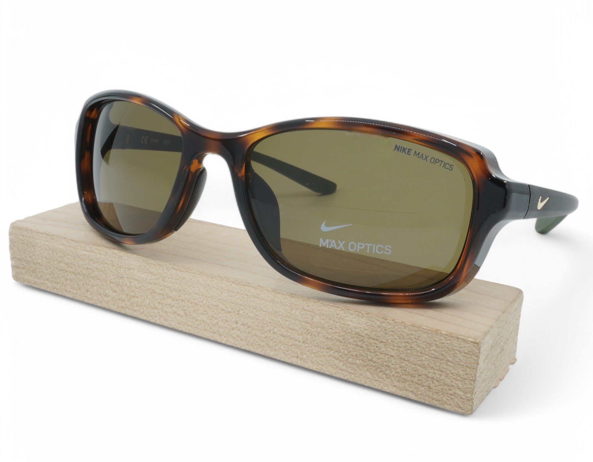 [CT8031-220] Unisex Nike Breeze Sunglasses