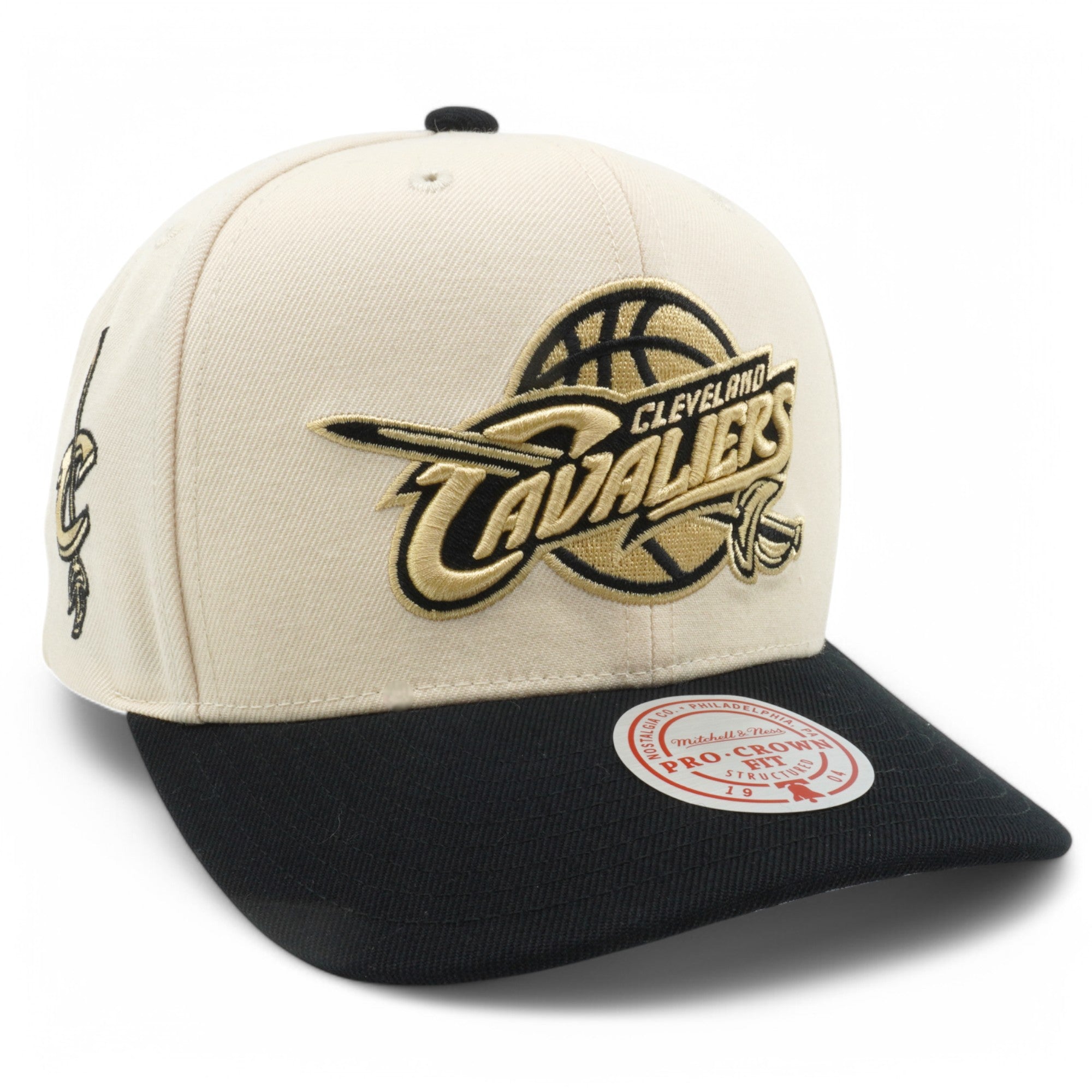 Mens Mitchell & Ness NBA CREAM BLACK PRO SNAPBACK HWC CAVALIERS